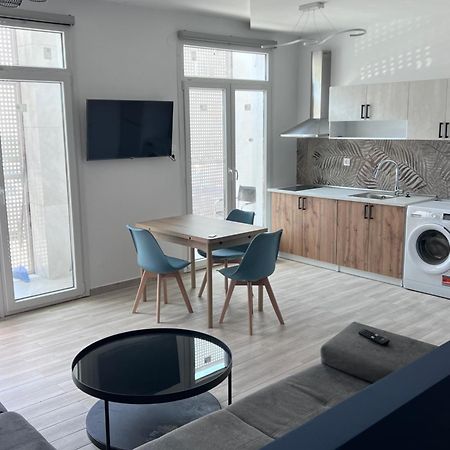 F Apartment Thessaloniki Buitenkant foto